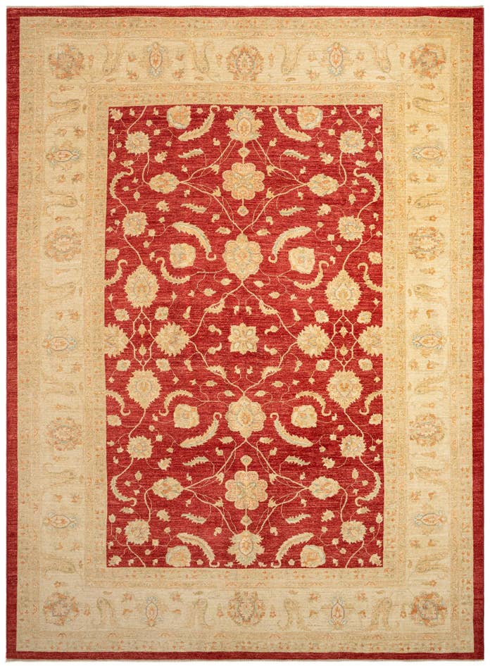 Detail image of 8' 10 x 12' 2 Kaizar Wool Rug