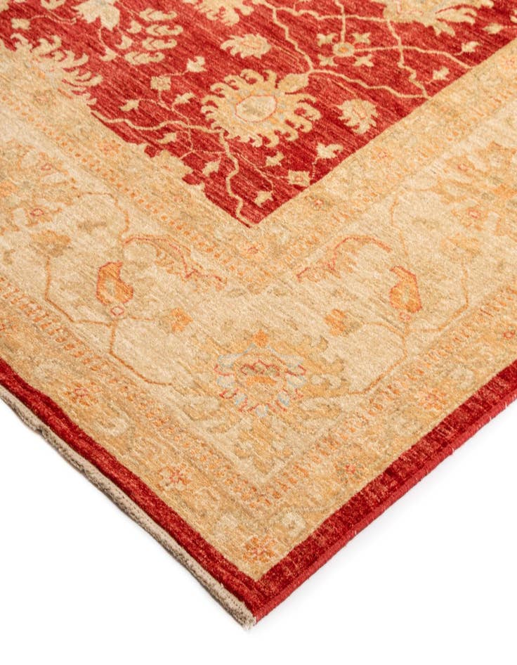 Detail image of 8' 10 x 12' 5 Kaizar Wool Rug
