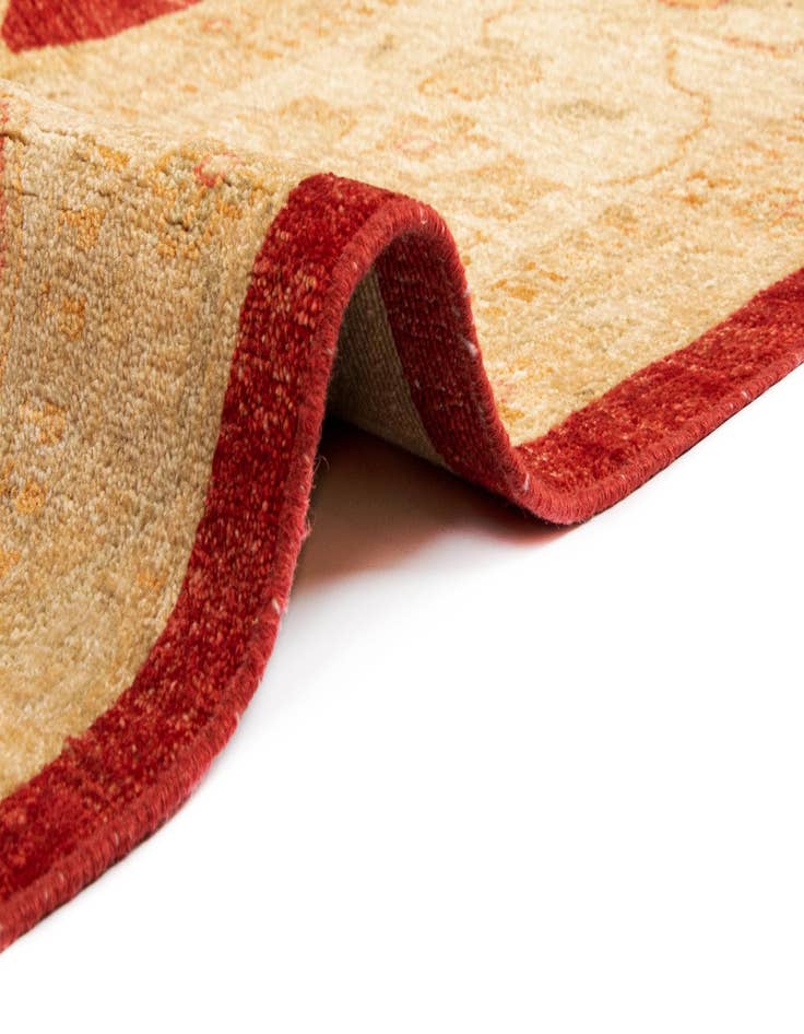 Detail image of 8' 10 x 12' 5 Kaizar Wool Rug