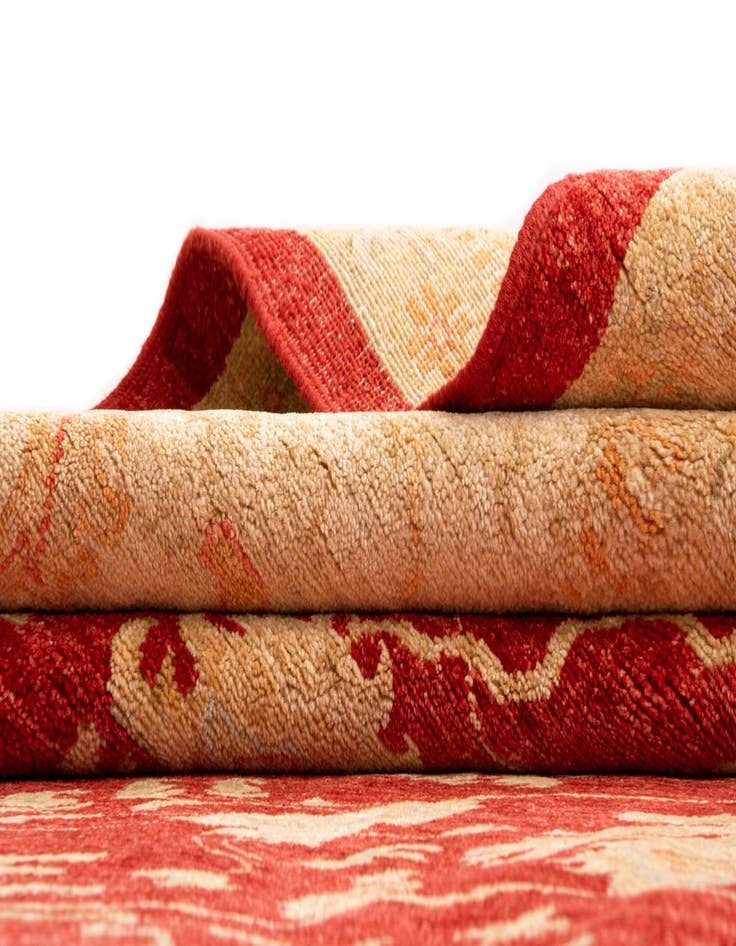 Detail image of 8' 10 x 12' 5 Kaizar Wool Rug