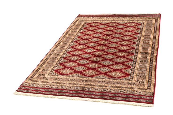 Detail image of 4' 6 x 7' Karachi Royal Rug