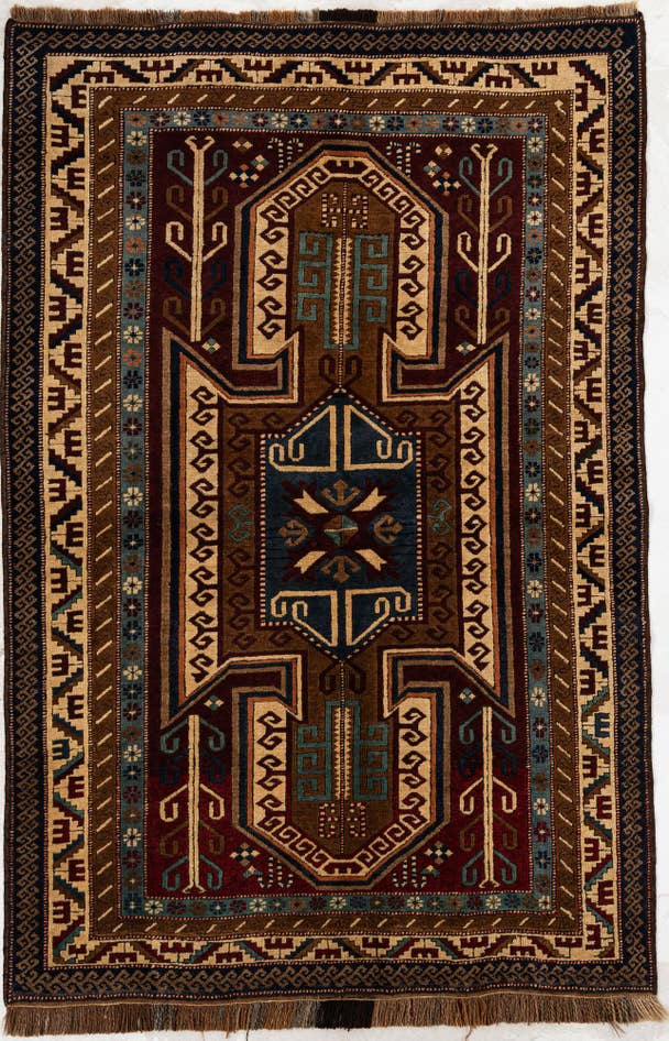 Detail image of 4' 9 x 7' 2 Hand Knotted Kars Wool Rug