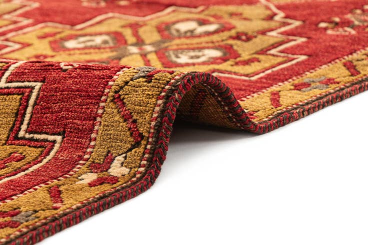 Detail image of 3' 4 x 6' 4 Hand Knotted Kars Wool Rug