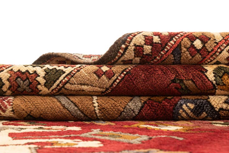 Detail image of 4' 3 x 7' 6 Hand Knotted Kars Wool Rug