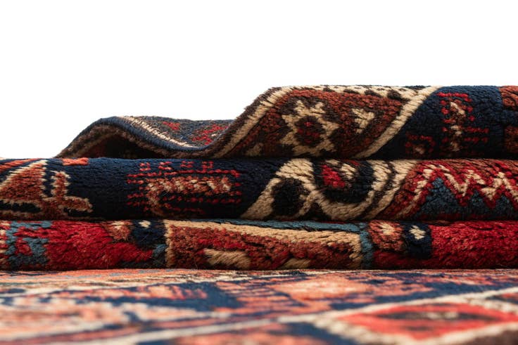 Detail image of 4' 8 x 6' 7 Hand Knotted Kars Wool Rug