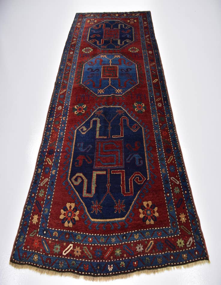 Detail image of 5' 4 x 9' 2 Hand Knotted Kars Wool Rug