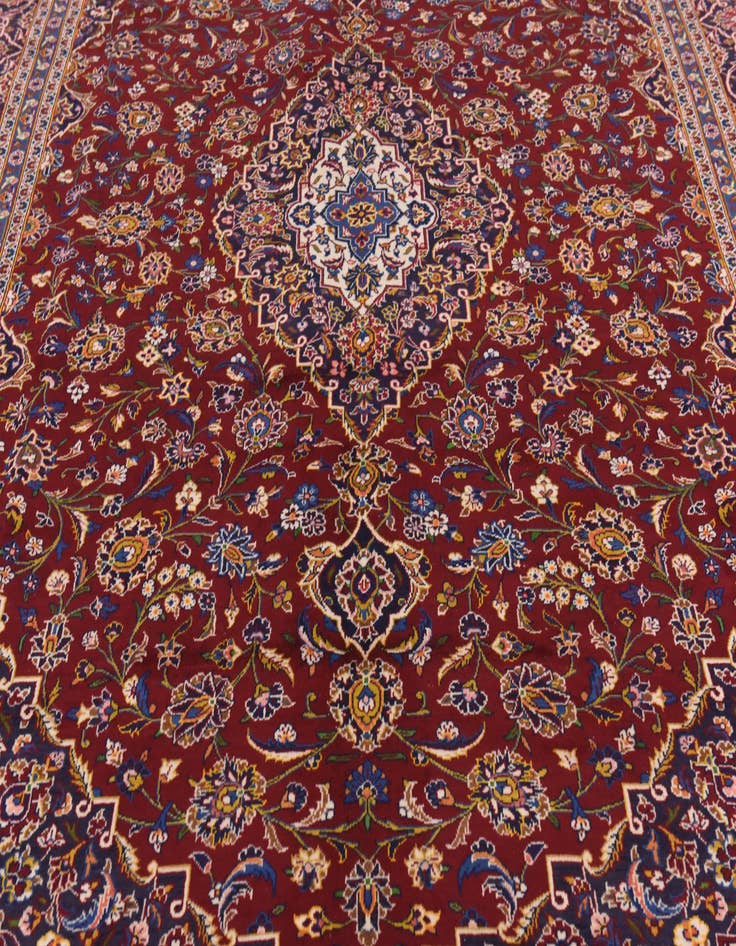Detail image of 9' 10 x 13' 3  Hand Knotted Kashan Persian Wool Rug
