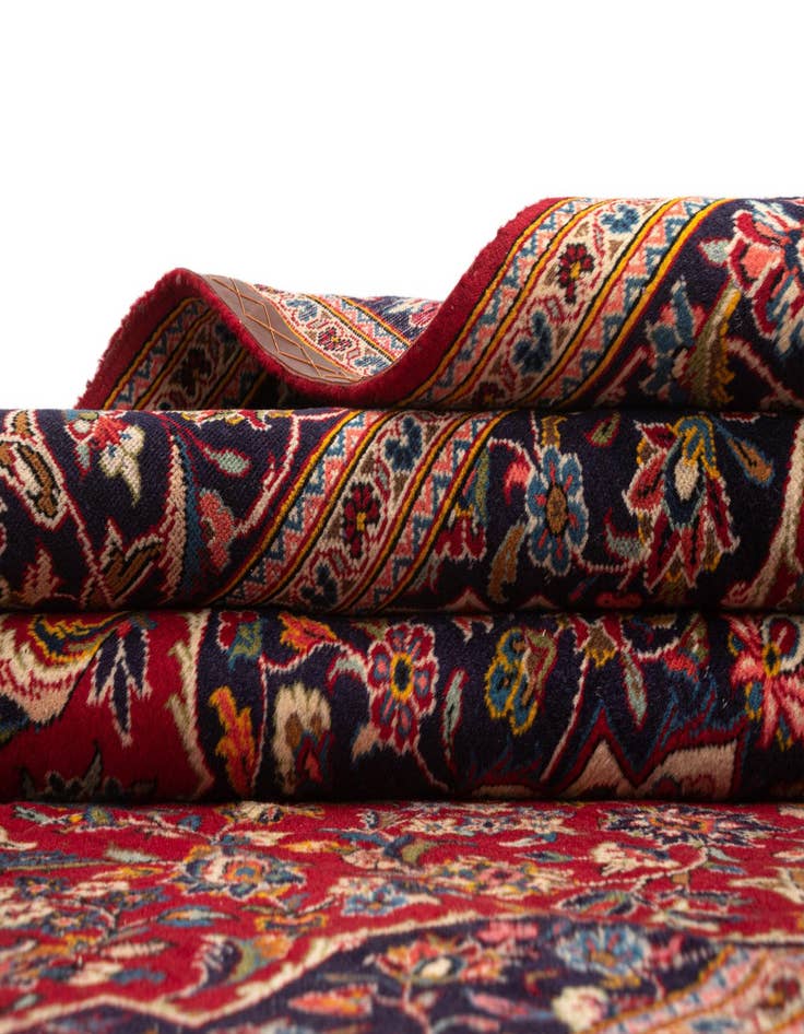 Detail image of 6' 6 x 9' 11 Kashan Wool Rug