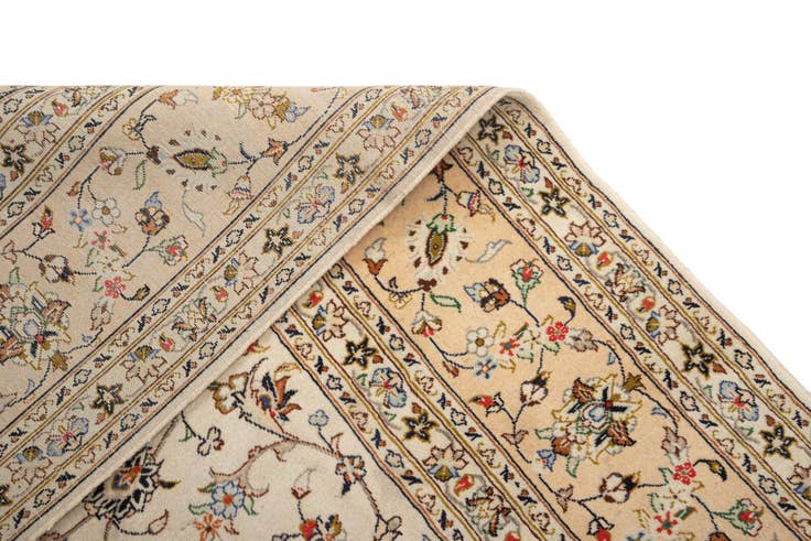 Detail image of 8' 2 x 11' 4 Kashan Wool Rug