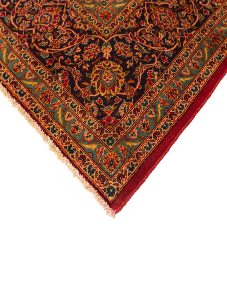 Detail image of 9' 9 x 13' 8 Kashan Rug