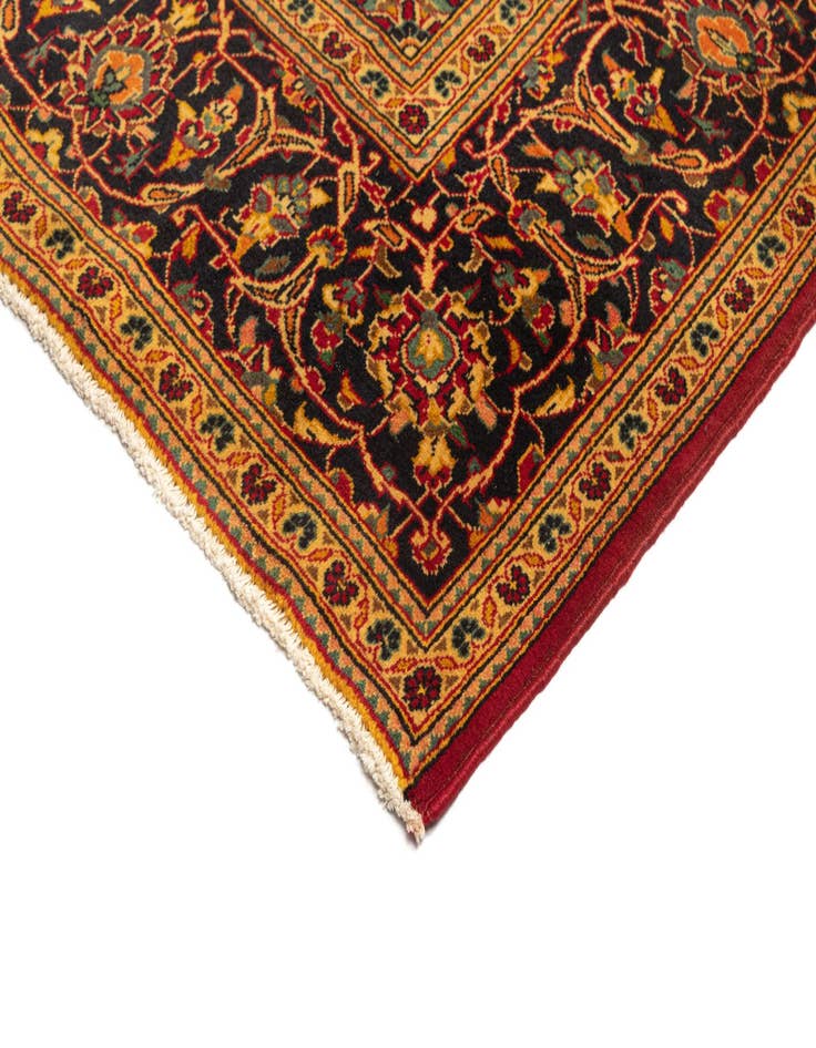Detail image of 6' 7 x 9' 9 Kashan Wool Rug