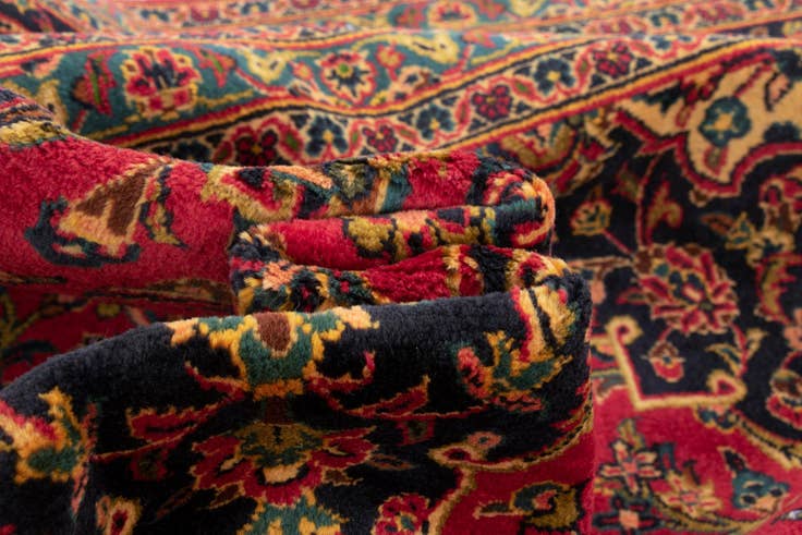 Detail image of 8' x 11' 2 Hand Knotted Kashan Persian Wool Rug