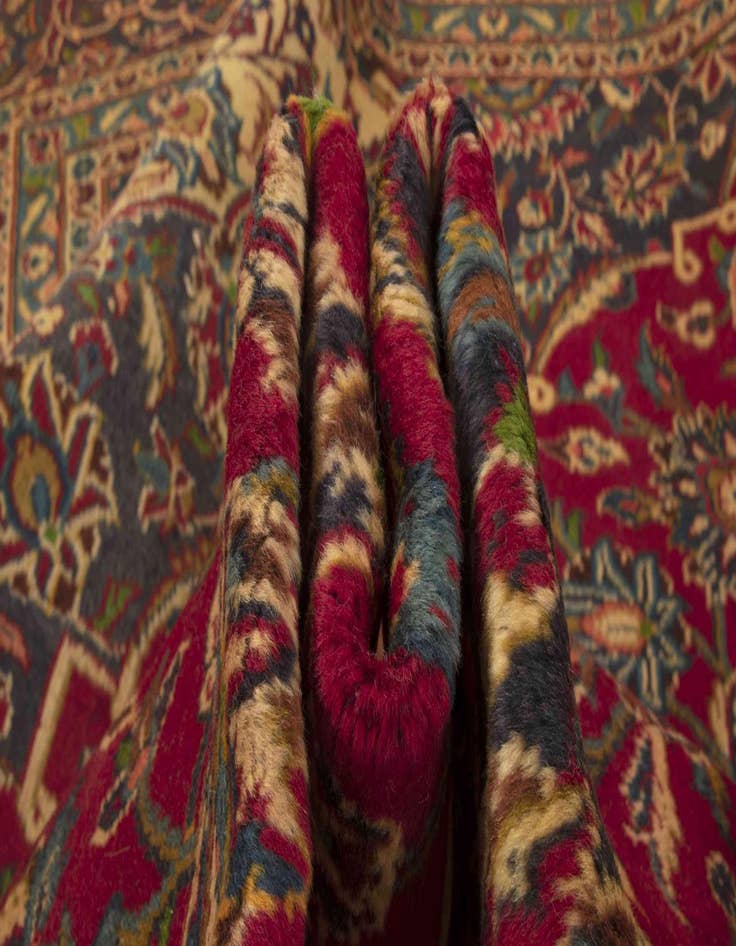 Detail image of 9' 11 x 13' 3 Hand Knotted Kashan Persian Rug