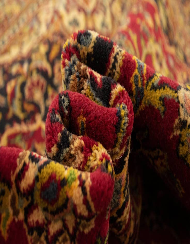 Detail image of 6' x 9' 7  Hand Knotted Kashan Persian Wool Rug