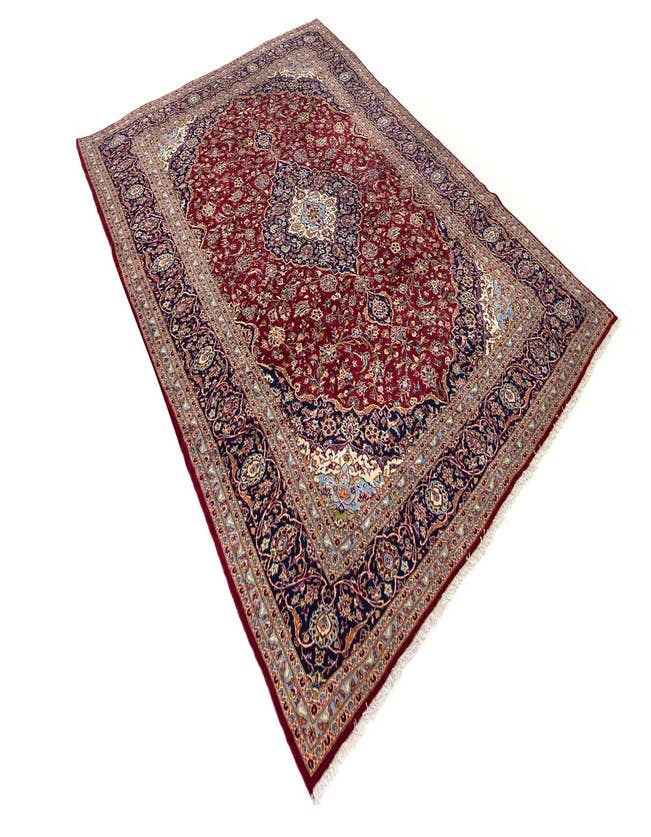 Detail image of 9' 11 x 13' 4 Hand Knotted Kashan Persian Wool Rug