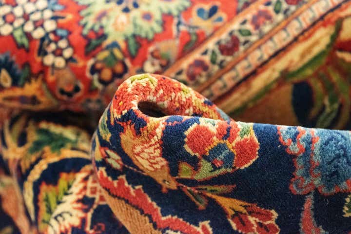4' 4 x 6' 10 Hand Knotted Kashan Persian Rug