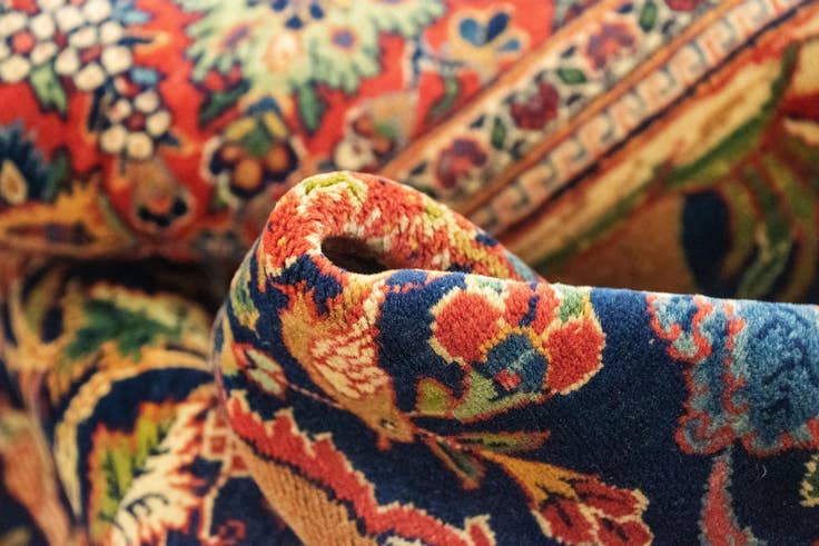 Detail image of 4' 4 x 6' 10 Hand Knotted Kashan Persian Rug
