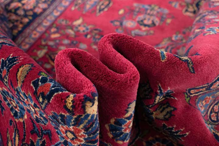 4' 5 x 6' 7 Hand Knotted Kashan Persian Rug