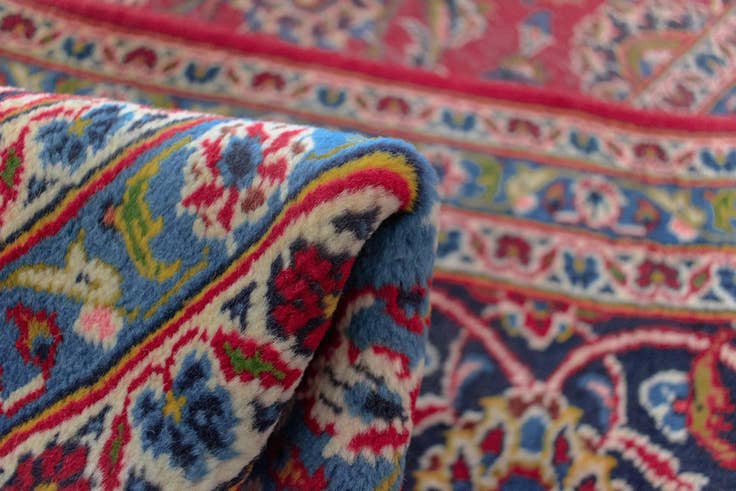 Detail image of 9' 10 x 13' 11 Kashan Wool Rug