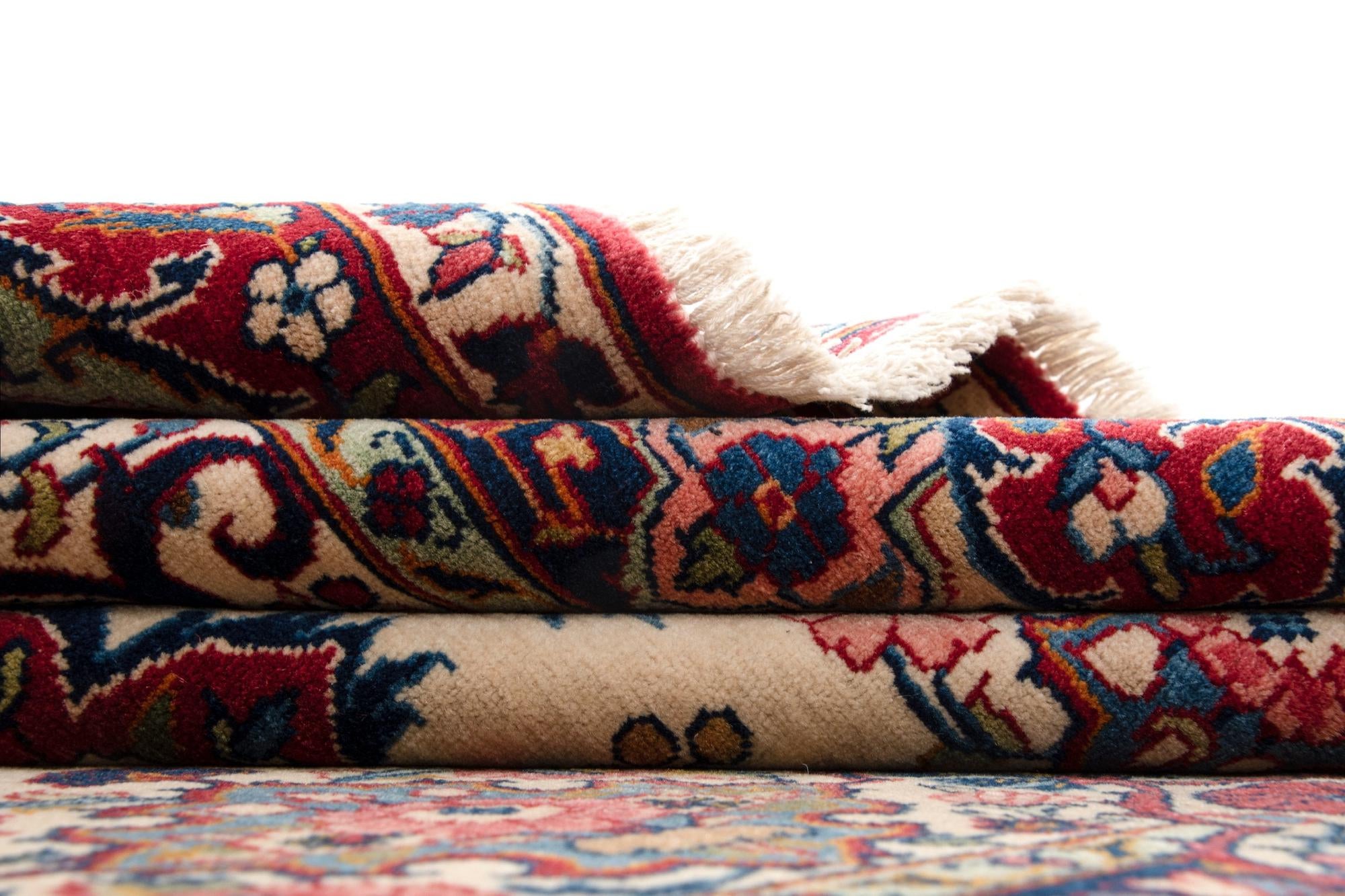 4' 5 x 6' 9 Kashan Rug