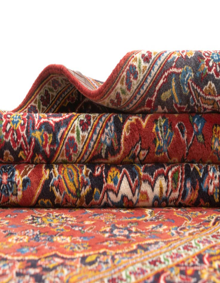 Detail image of 4' 7 x 7' 2 Kashan Rug