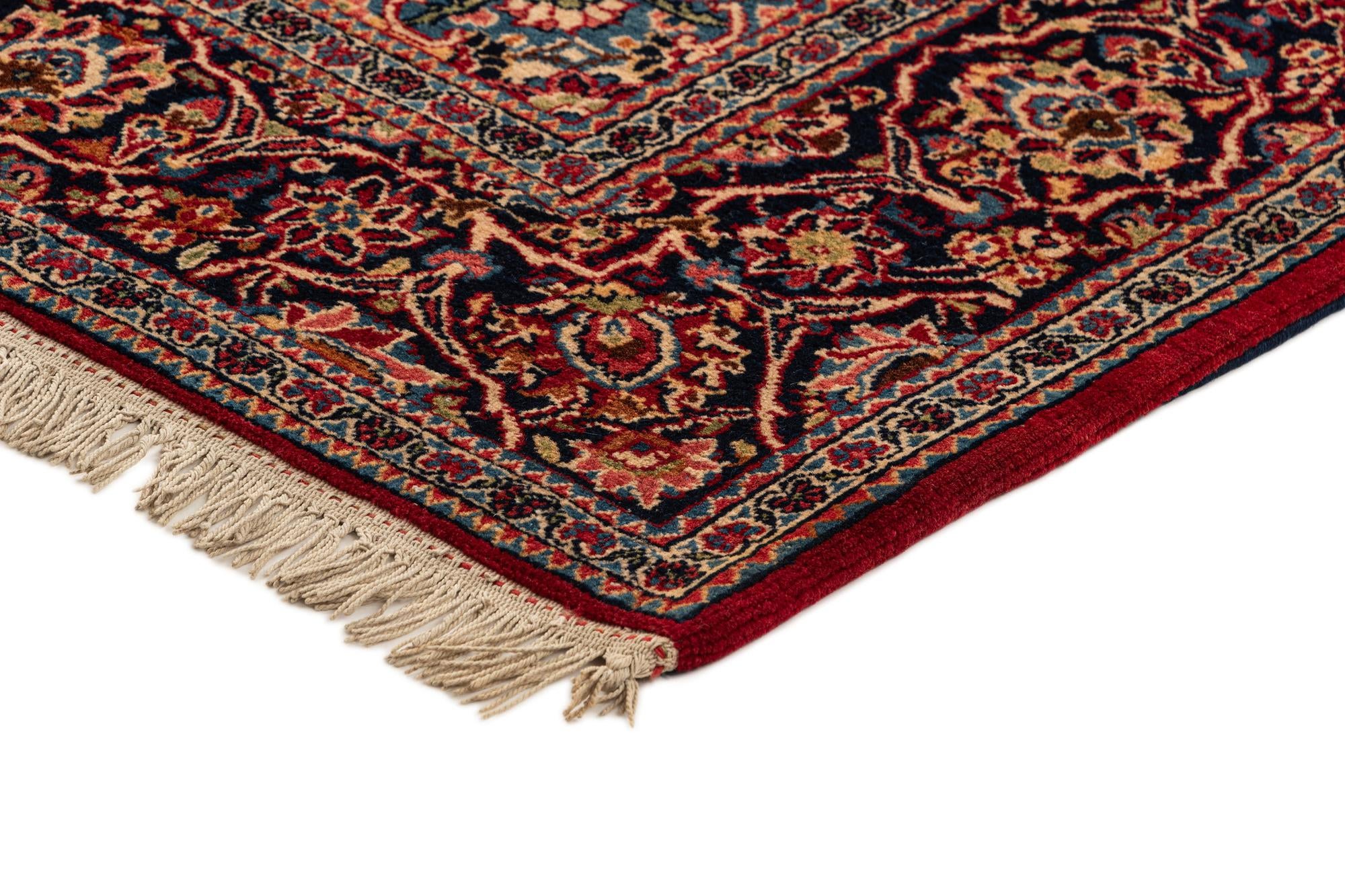 4' 4 x 6' 9 Kashan Rug