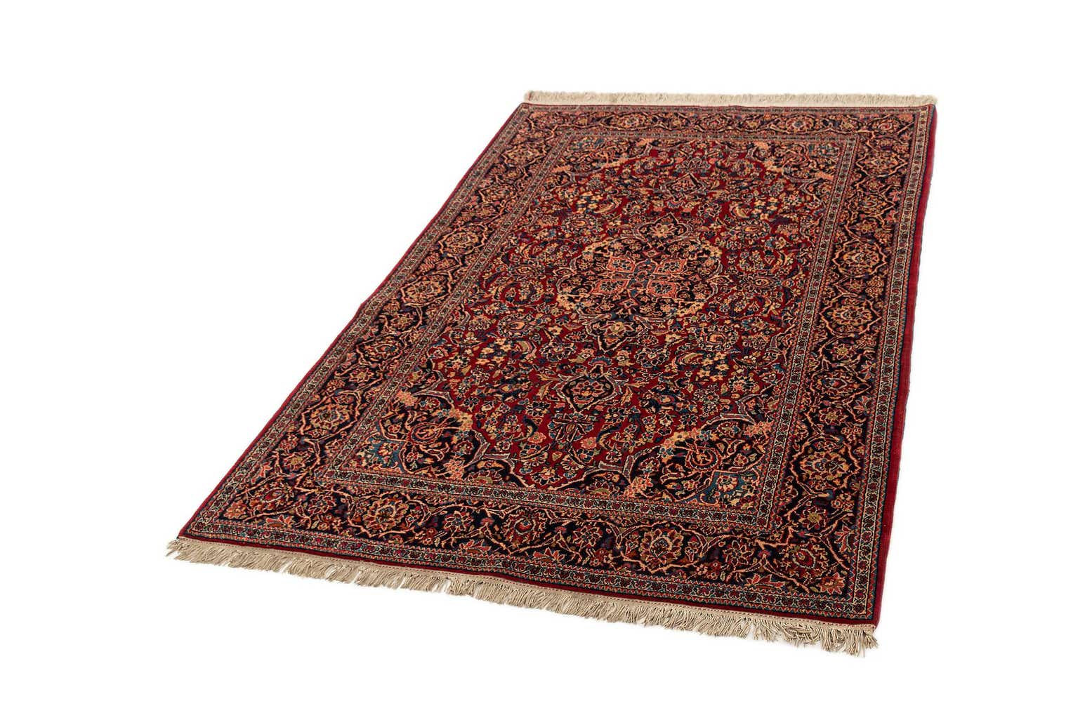 4' 4 x 6' 9 Kashan Rug