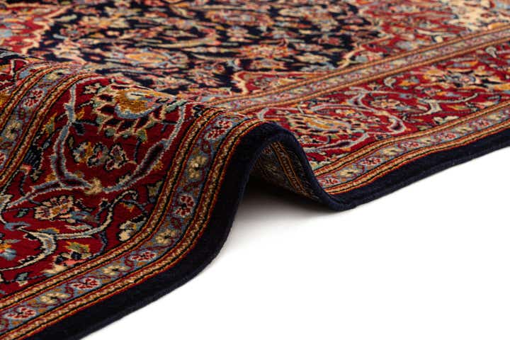 4' 8 x 7' 3 Kashan Rug
