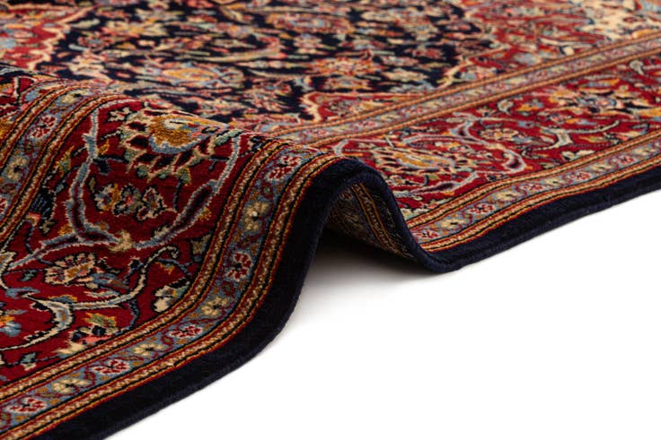 Detail image of 4' 8 x 7' 3 Kashan Rug