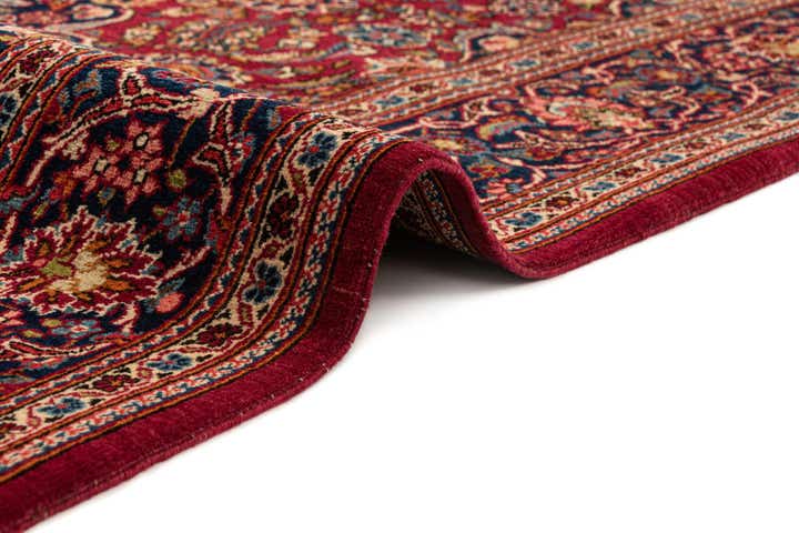 4' 4 x 6' 8 Kashan Rug