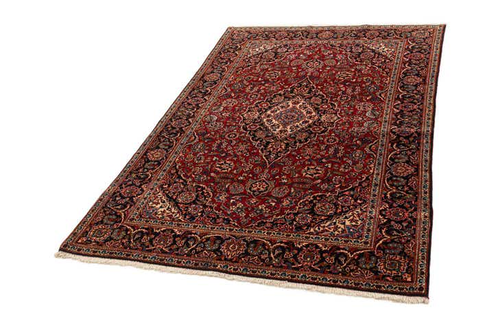 4' 4 x 6' 7 Kashan Rug