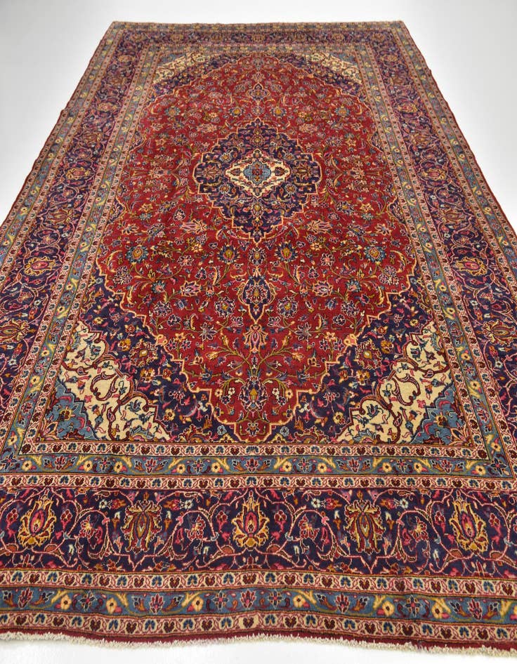 Detail image of 9' 10 x 13' 10 Hand Knotted Kashan Persian Wool Rug