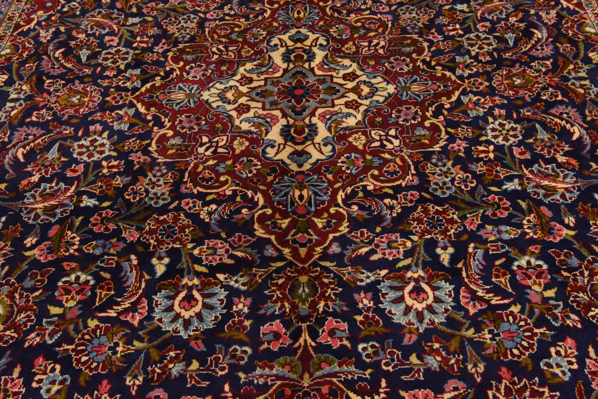 9' 10 x 13' 6 Hand Knotted Kashan Persian Wool Rug