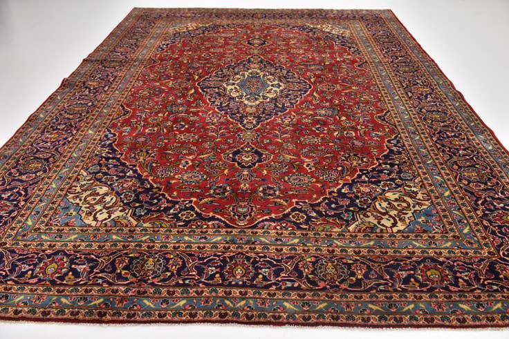 Detail image of 290cm x 405cm Hand Knotted Kashan Persian Wool Rug