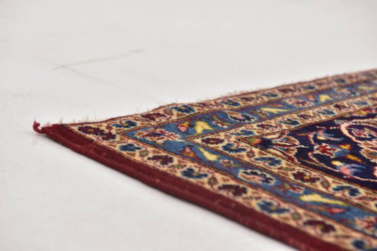 Detail image of 9' 9 x 12' 7 Hand Knotted Kashan Persian Wool Rug