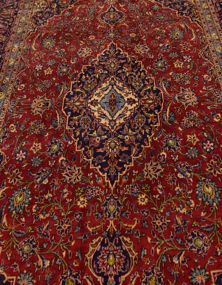 Detail image of 9' 7 x 12' 10 Hand Knotted Kashan Persian Wool Rug
