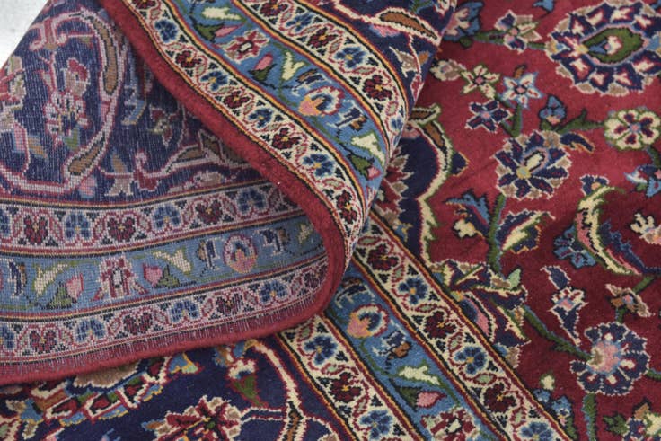 Detail image of 9' 10 x 12' 10 Hand Knotted Kashan Persian Wool Rug
