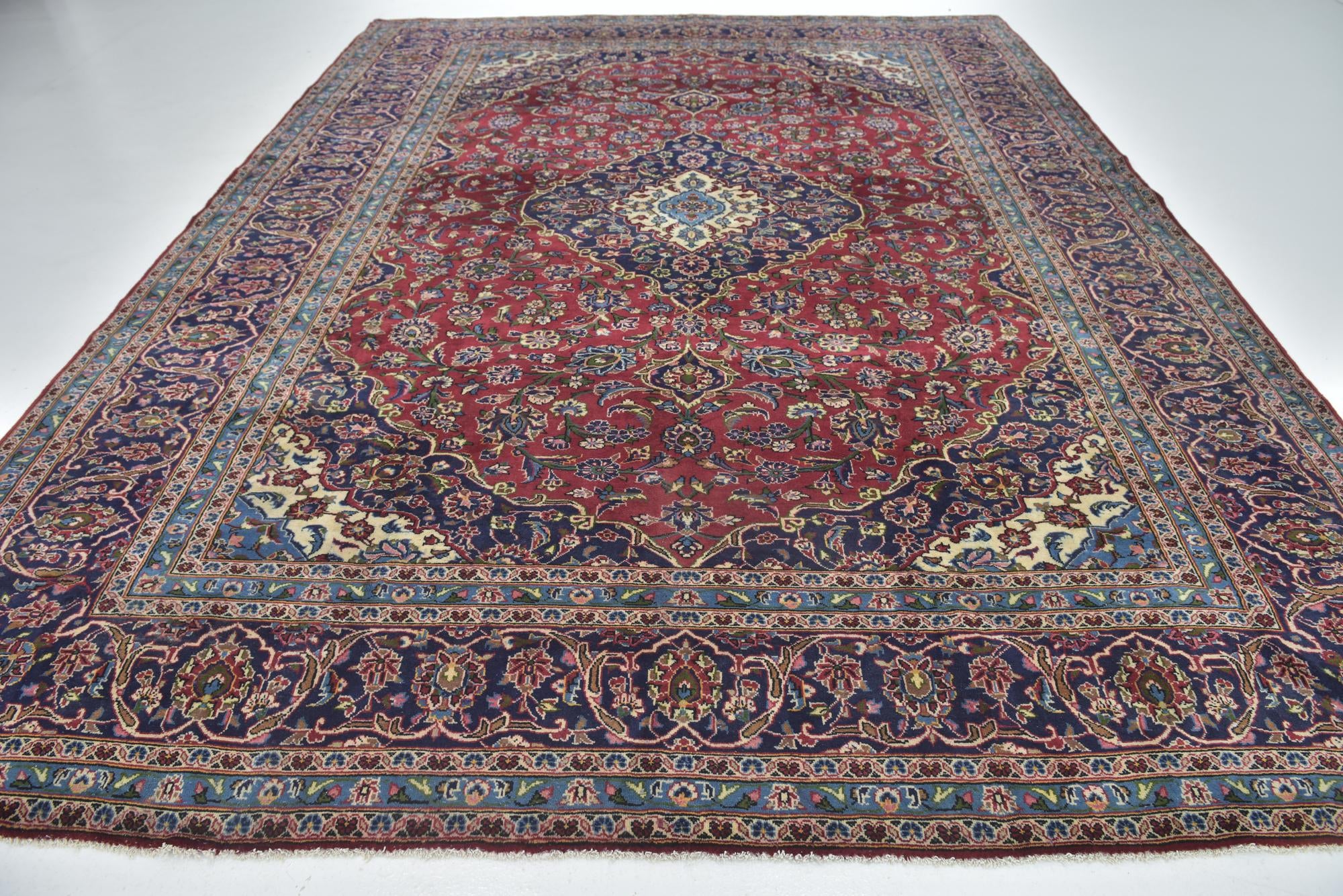 9' 10 x 12' 10 Hand Knotted Kashan Persian Wool Rug