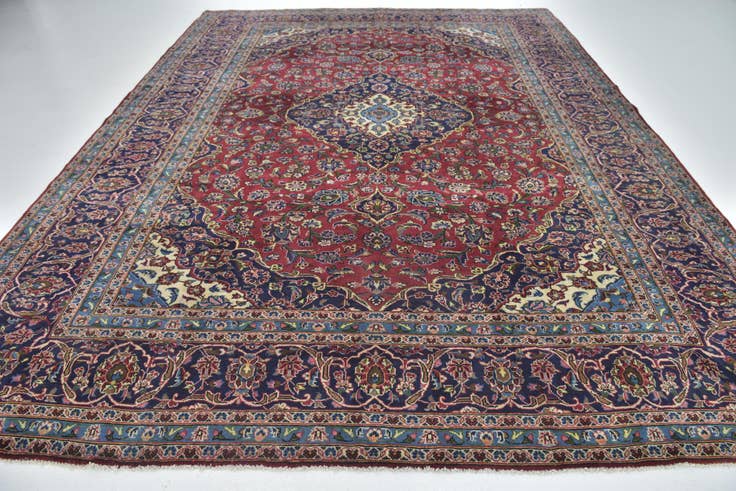 Detail image of 9' 10 x 12' 10 Hand Knotted Kashan Persian Wool Rug