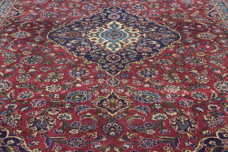 Detail image of 9' 10 x 12' 10 Hand Knotted Kashan Persian Wool Rug
