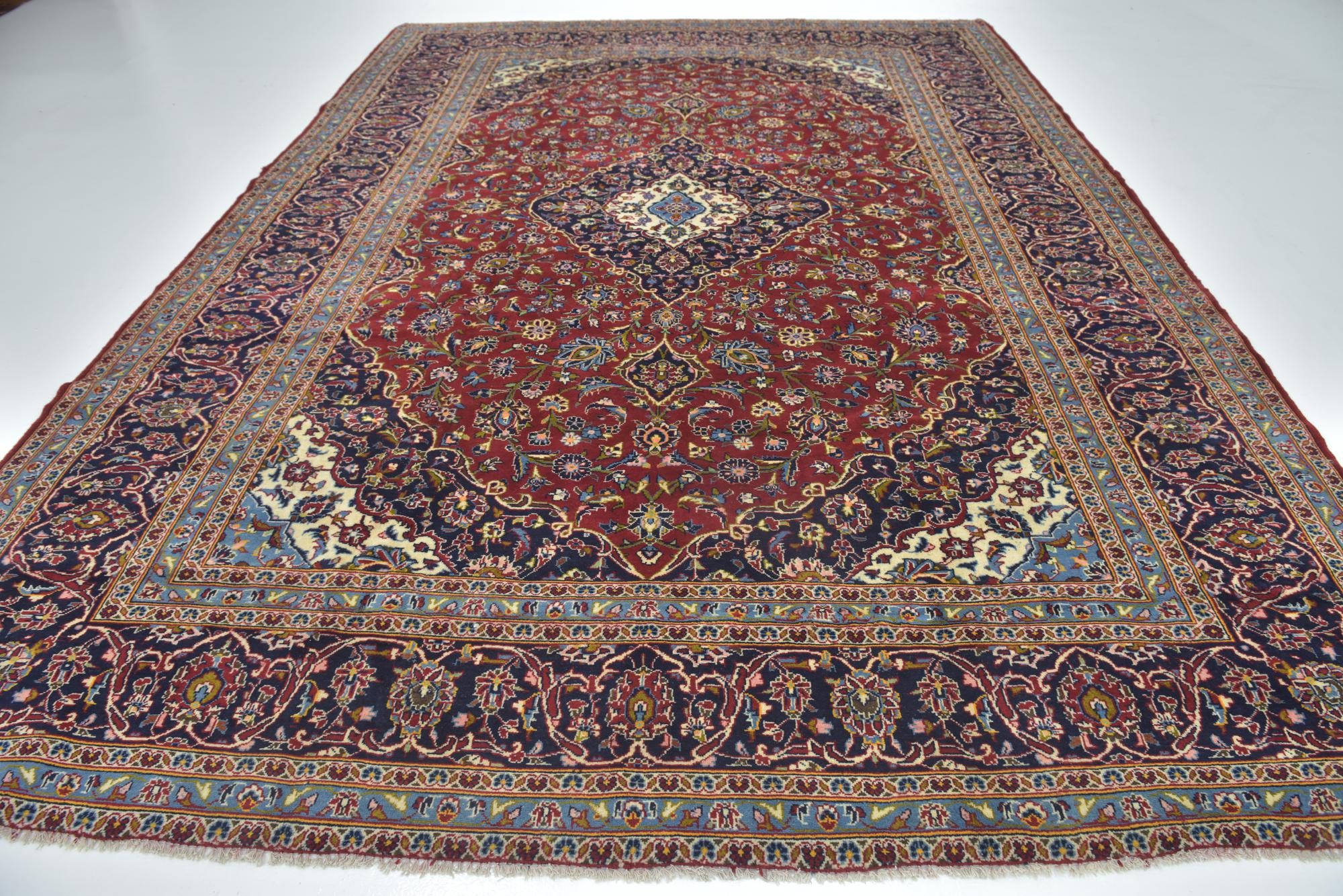 9' 7 x 13' 3 Hand Knotted Kashan Persian Wool Rug