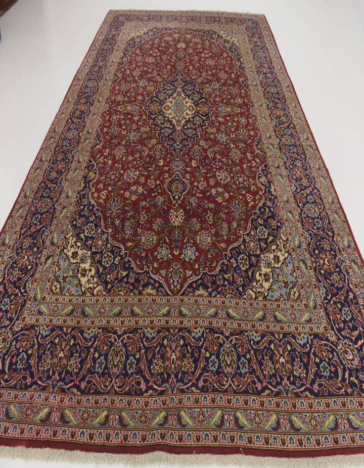 Detail image of 9' 7 x 14' 2 Hand Knotted Kashan Persian Wool Rug