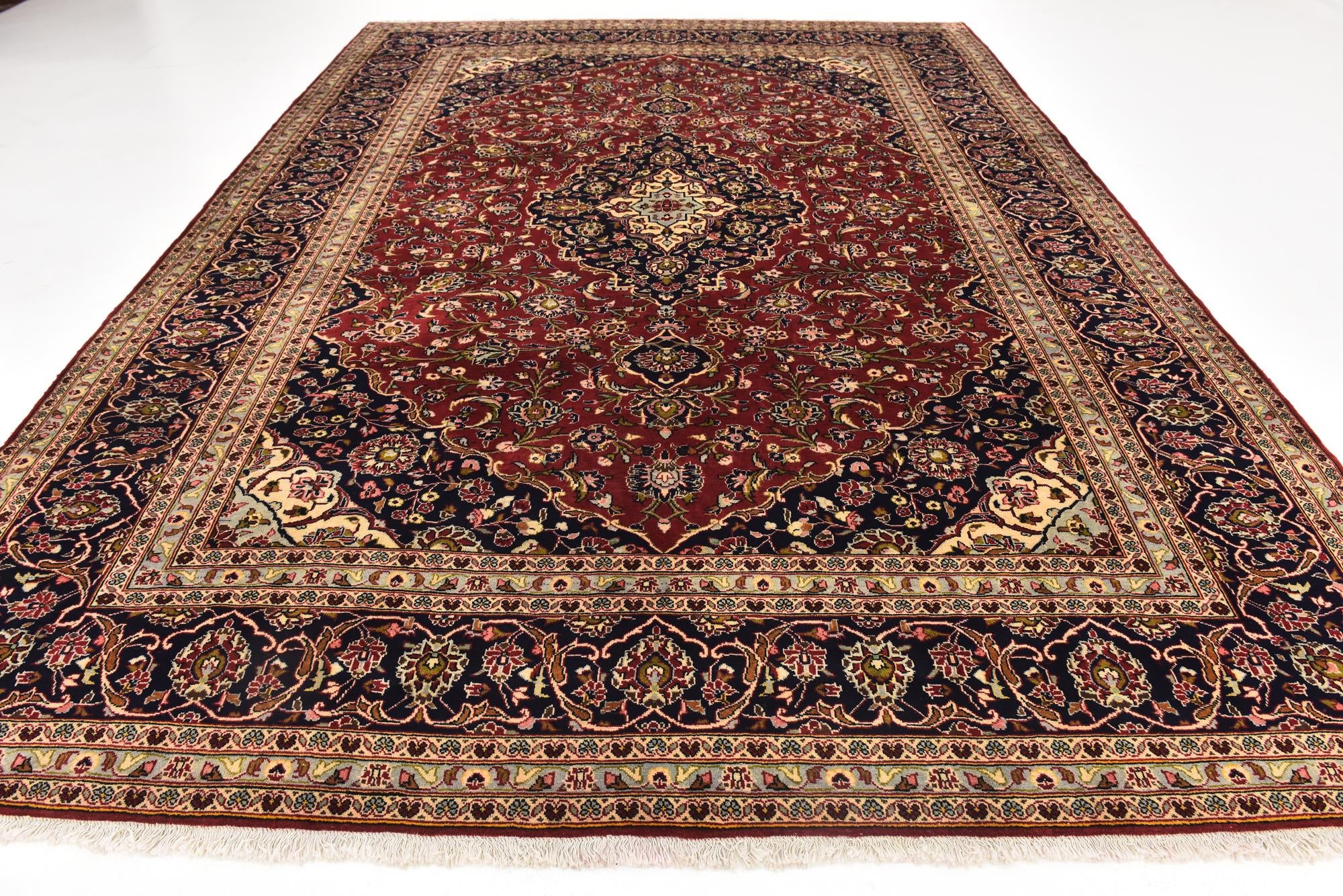 9' 8 x 13' 5 Hand Knotted Kashan Persian Wool Rug
