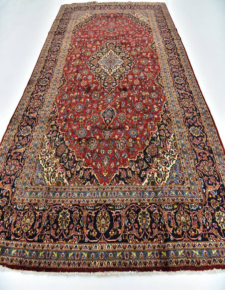 Detail image of 9' 9 x 13' 4 Hand Knotted Kashan Persian Wool Rug