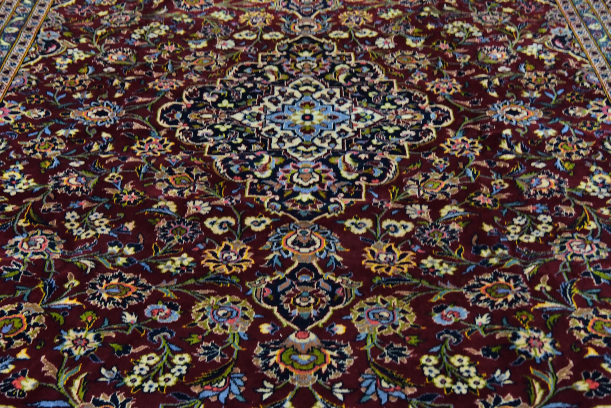 9' 8 x 12' 10 Hand Knotted Kashan Persian Wool Rug