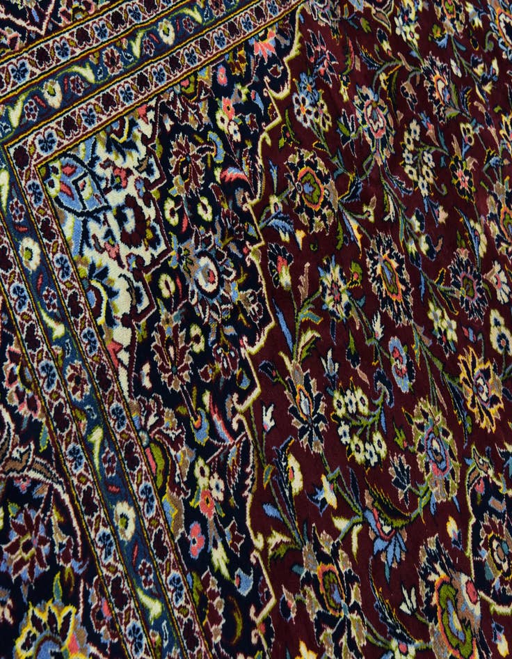Detail image of 9' 8 x 12' 10 Hand Knotted Kashan Persian Wool Rug