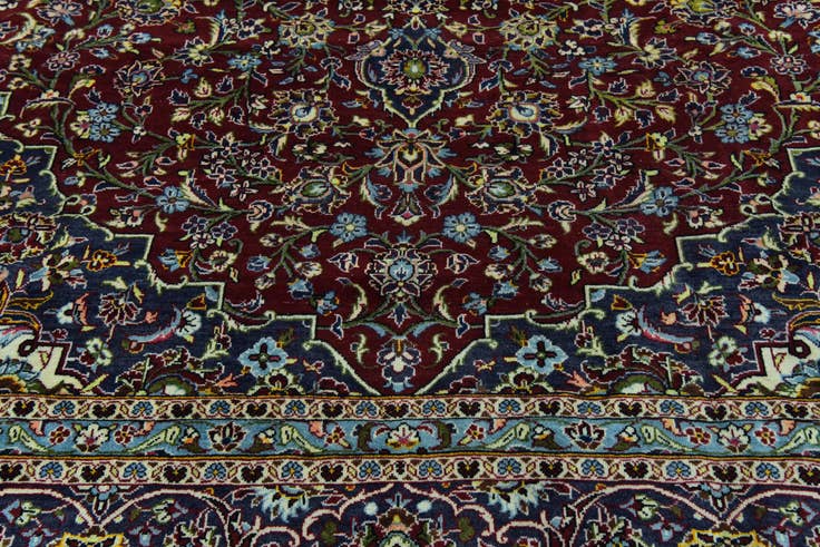 Detail image of 9' 5 x 12' 8 Hand Knotted Kashan Persian Wool Rug
