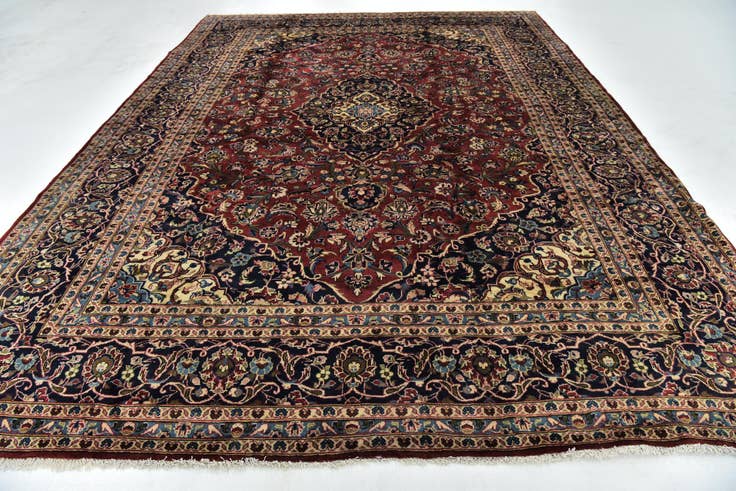 Detail image of 9' 8 x 13' Hand Knotted Kashan Persian Wool Rug