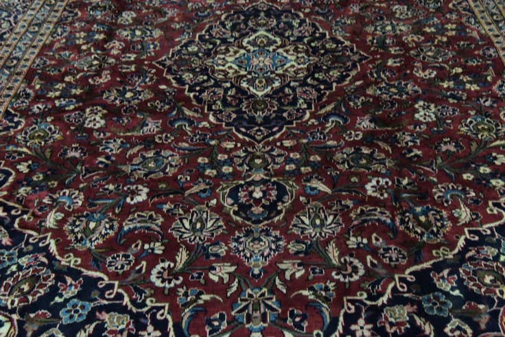 Detail image of 9' 8 x 13' Hand Knotted Kashan Persian Wool Rug