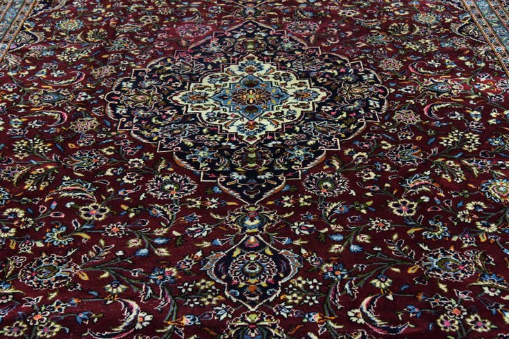 Detail image of 9' 8 x 13' 5 Hand Knotted Kashan Persian Wool Rug
